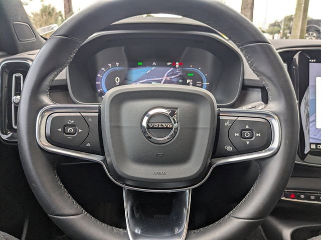 Certified 2023 Volvo C40 Recharge Core image 35