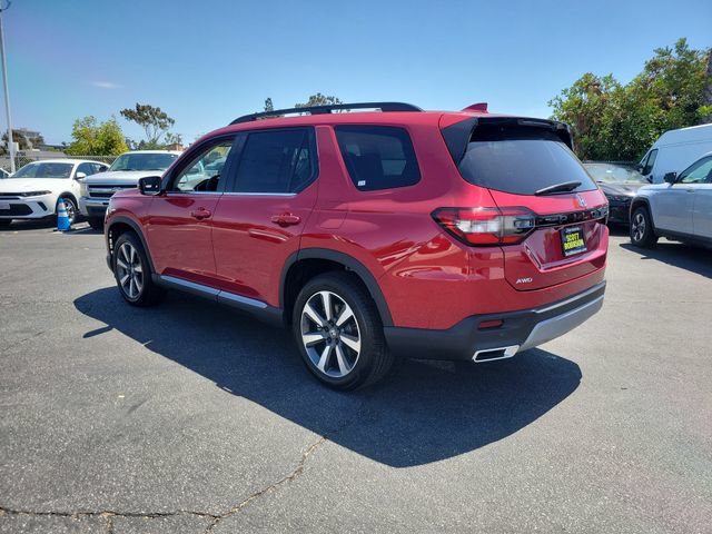 New 2025 Honda Pilot Touring image 3