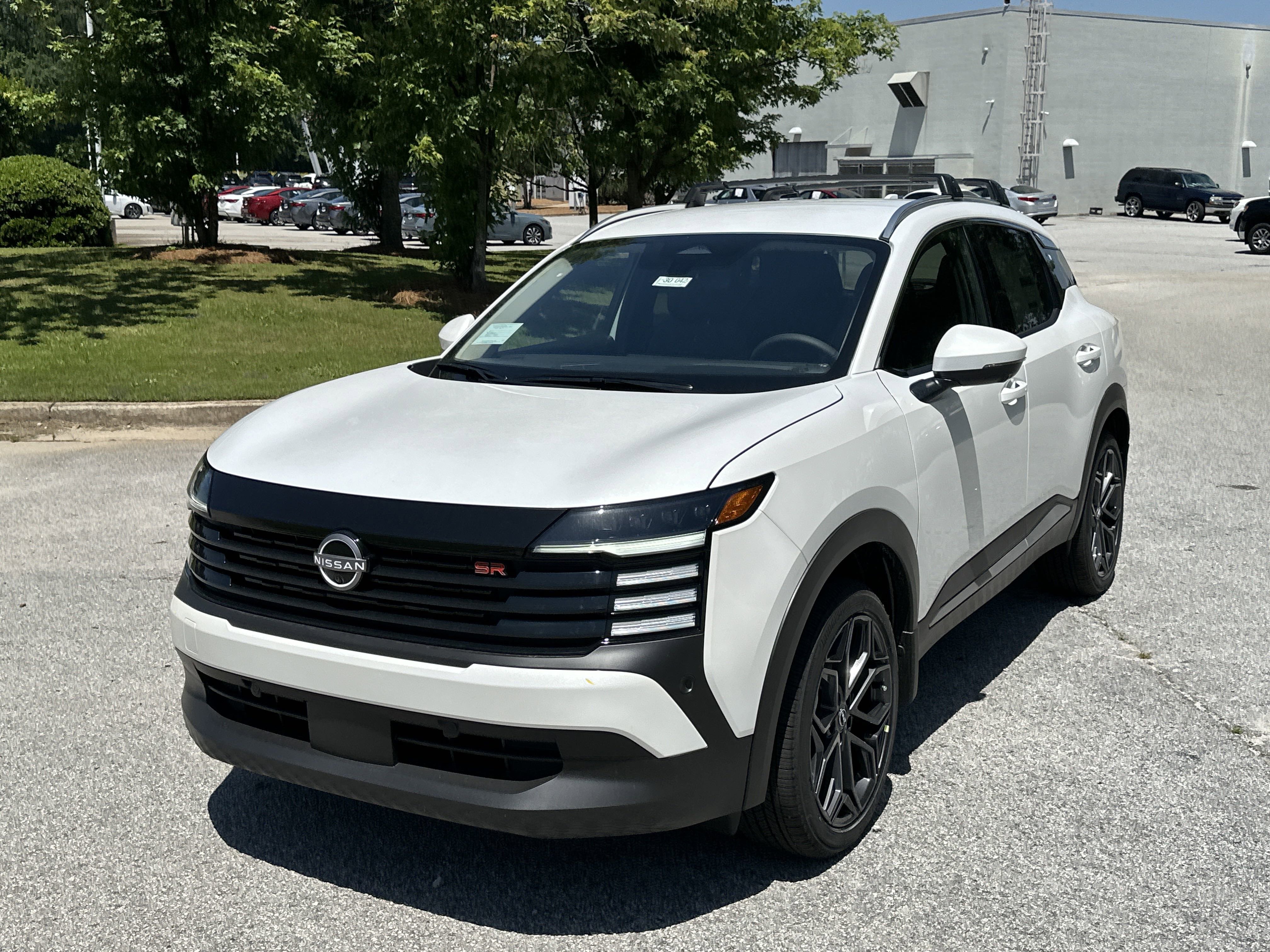 New 2025 Nissan Kicks SR image 1