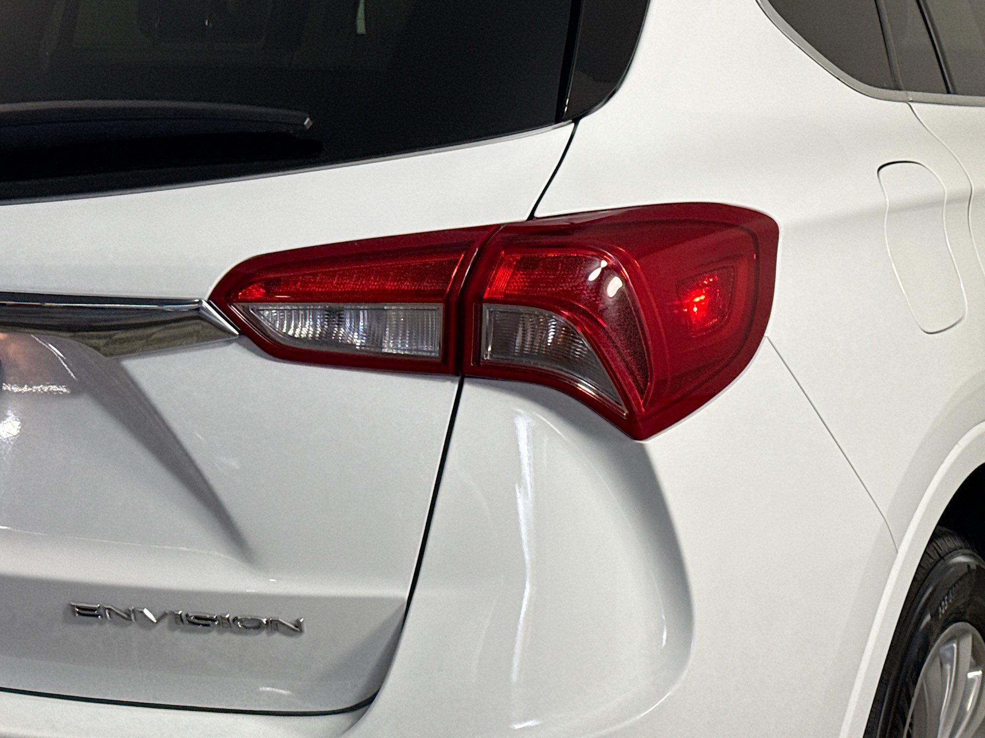 Used 2020 Buick Envision Essence FWD image 34