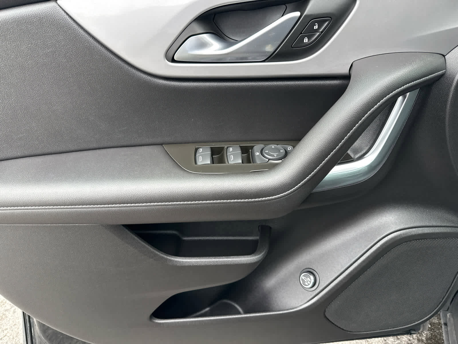 Used 2022 Chevrolet Blazer LT image 10