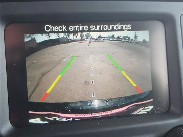 Used 2017 Jeep Renegade Latitude FWD image 18