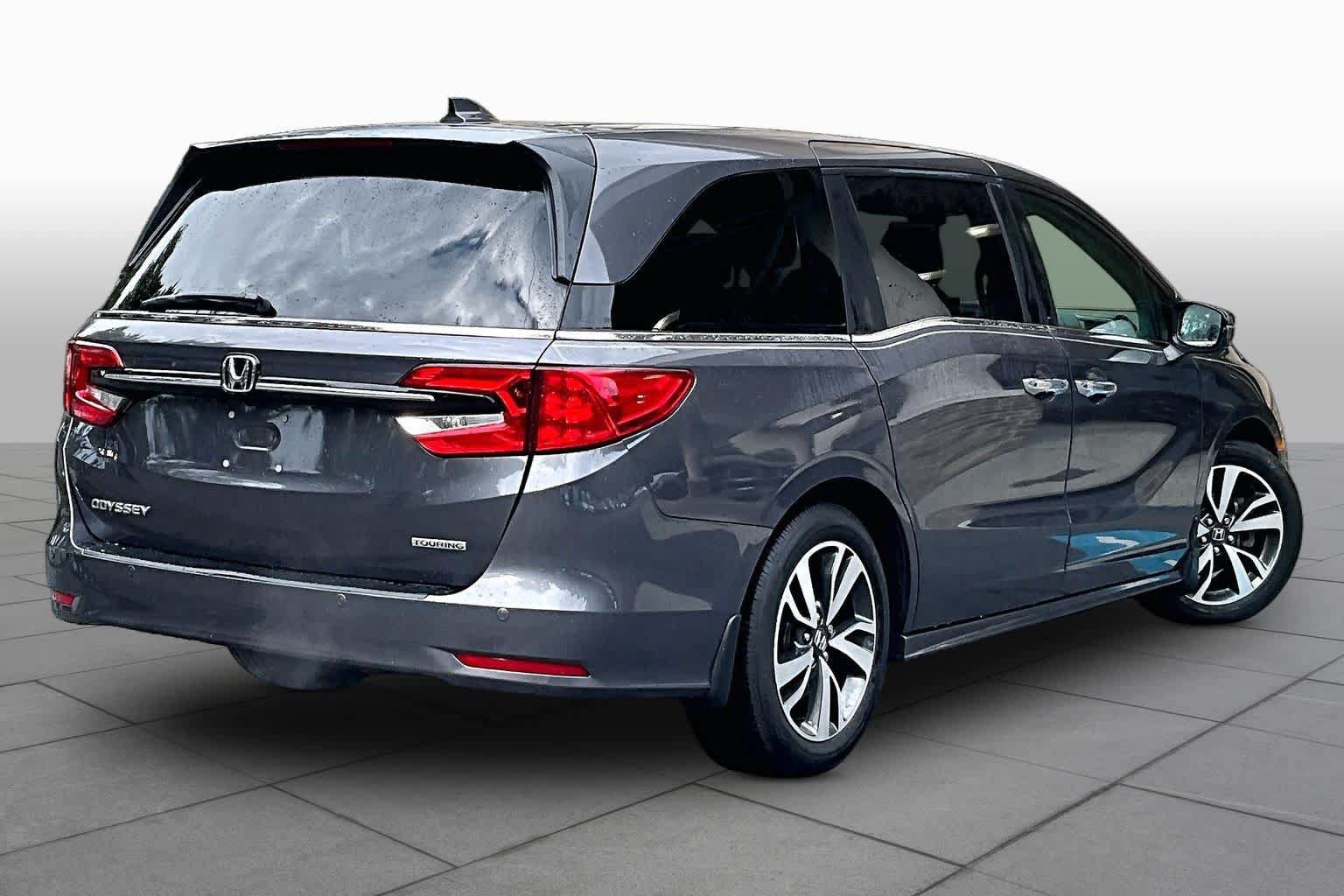 Used 2024 Honda Odyssey Touring image 13