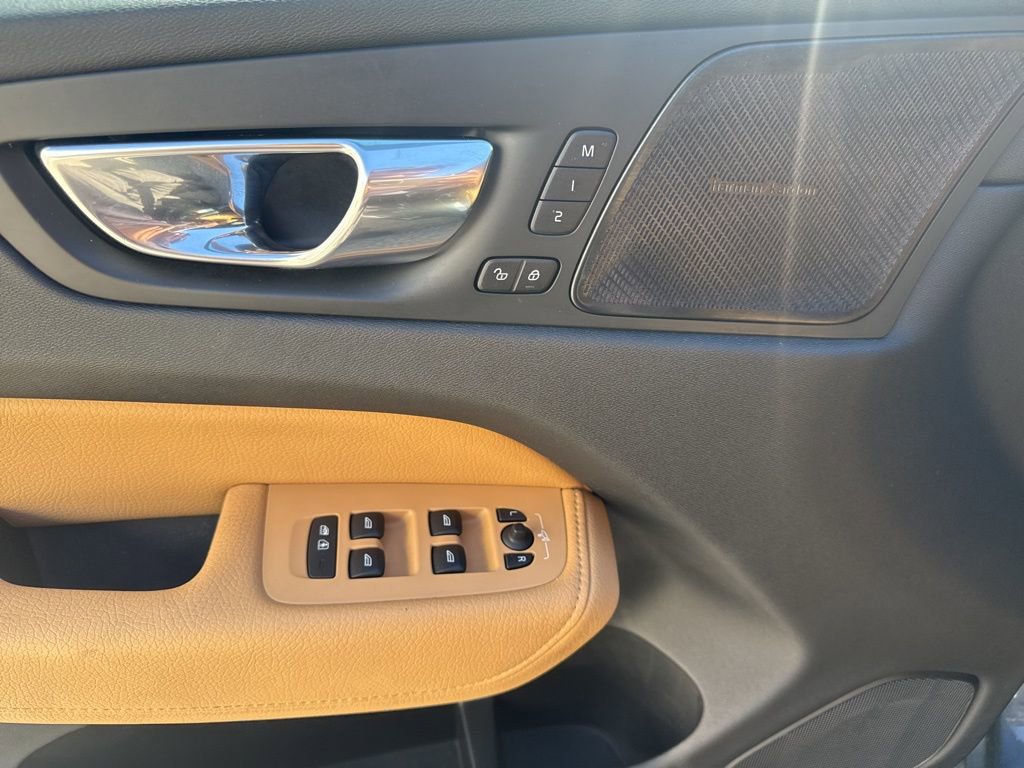 Used 2020 Volvo XC60 T5 Inscription w/ Protection Package Premier AWD/4WD image 12