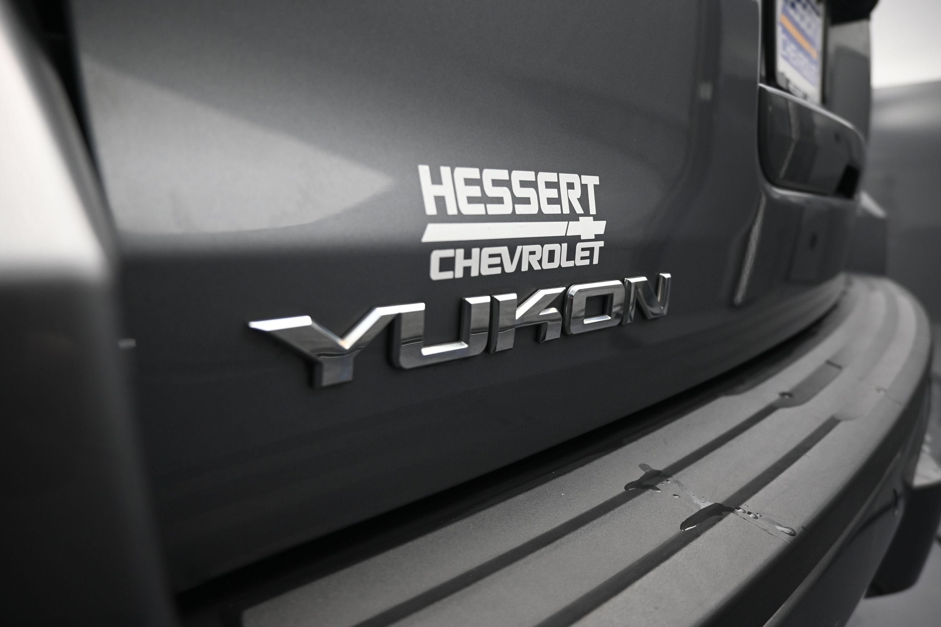 Used 2018 GMC Yukon SLT w/ Open Road Package AWD/4WD image 44