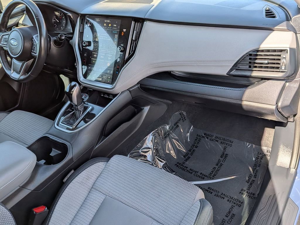 Used 2025 Subaru Outback Premium image 32
