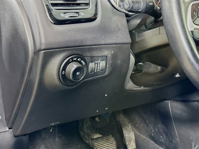 Used 2018 Jeep Compass Limited w/ Navigation Group image 10