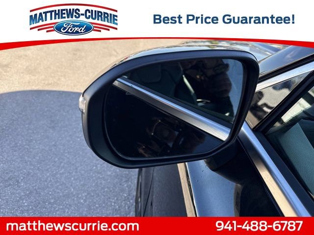 Used 2025 Kia Telluride S image 8