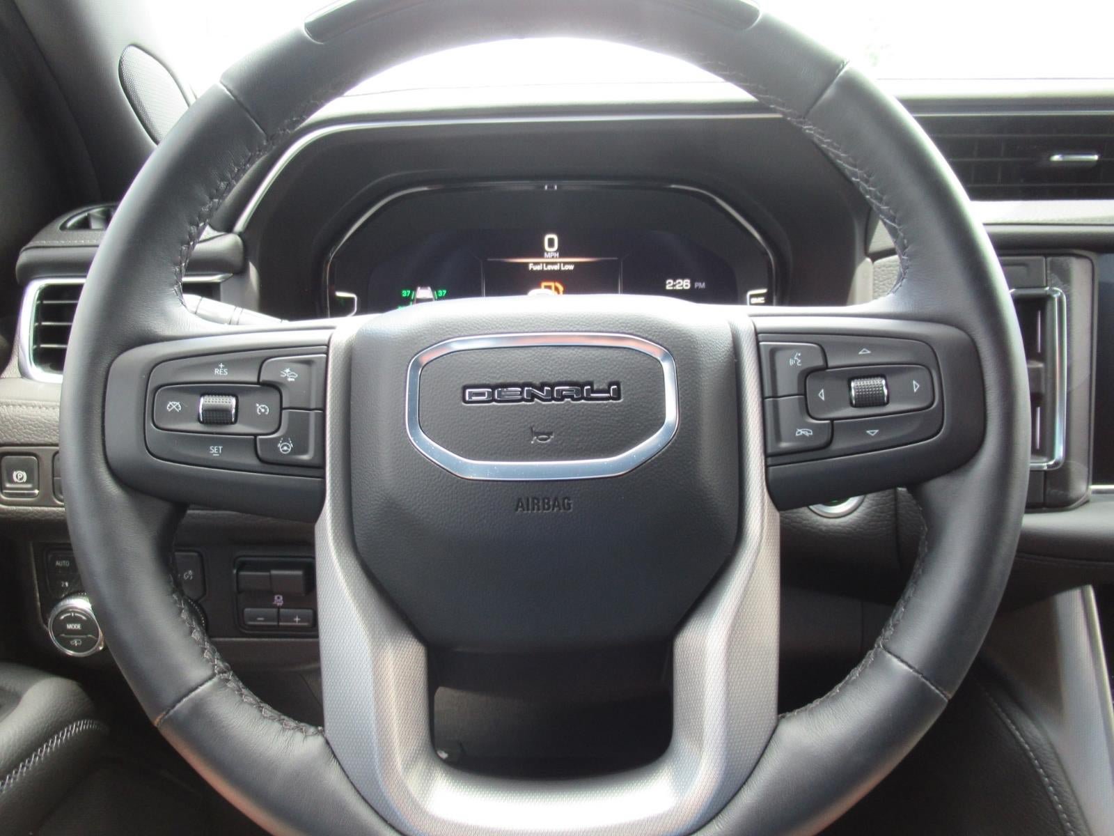 Used 2024 GMC Yukon Denali w/ Denali Reserve Package AWD/4WD image 27