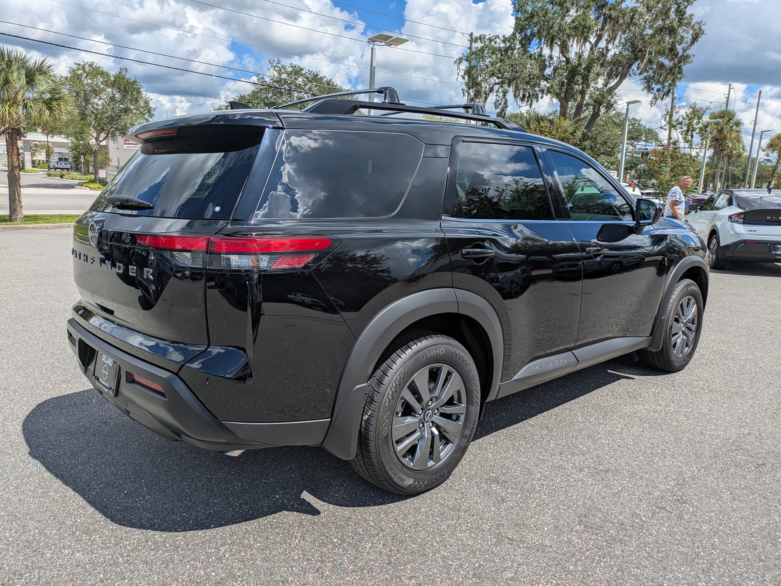 New 2026 Nissan Pathfinder SV FWD image 4