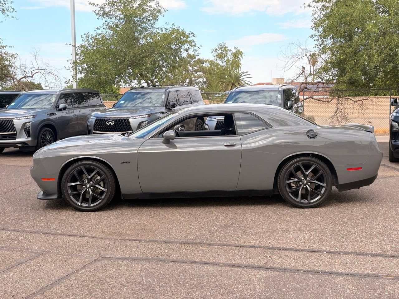 Used 2023 Dodge Challenger R/T w/ Blacktop Package RWD image 3
