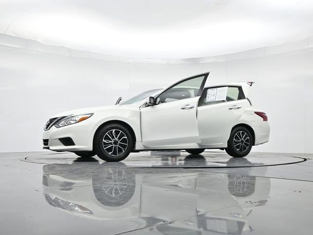 Used 2018 Nissan Altima 2.5 S w/ S Convenience Package image 48