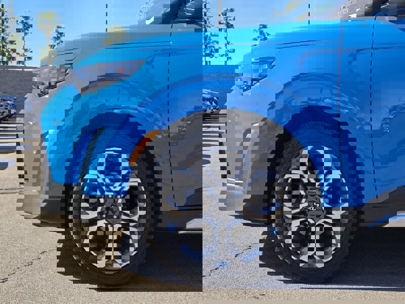 Certified 2025 Kia Soul EX image 10