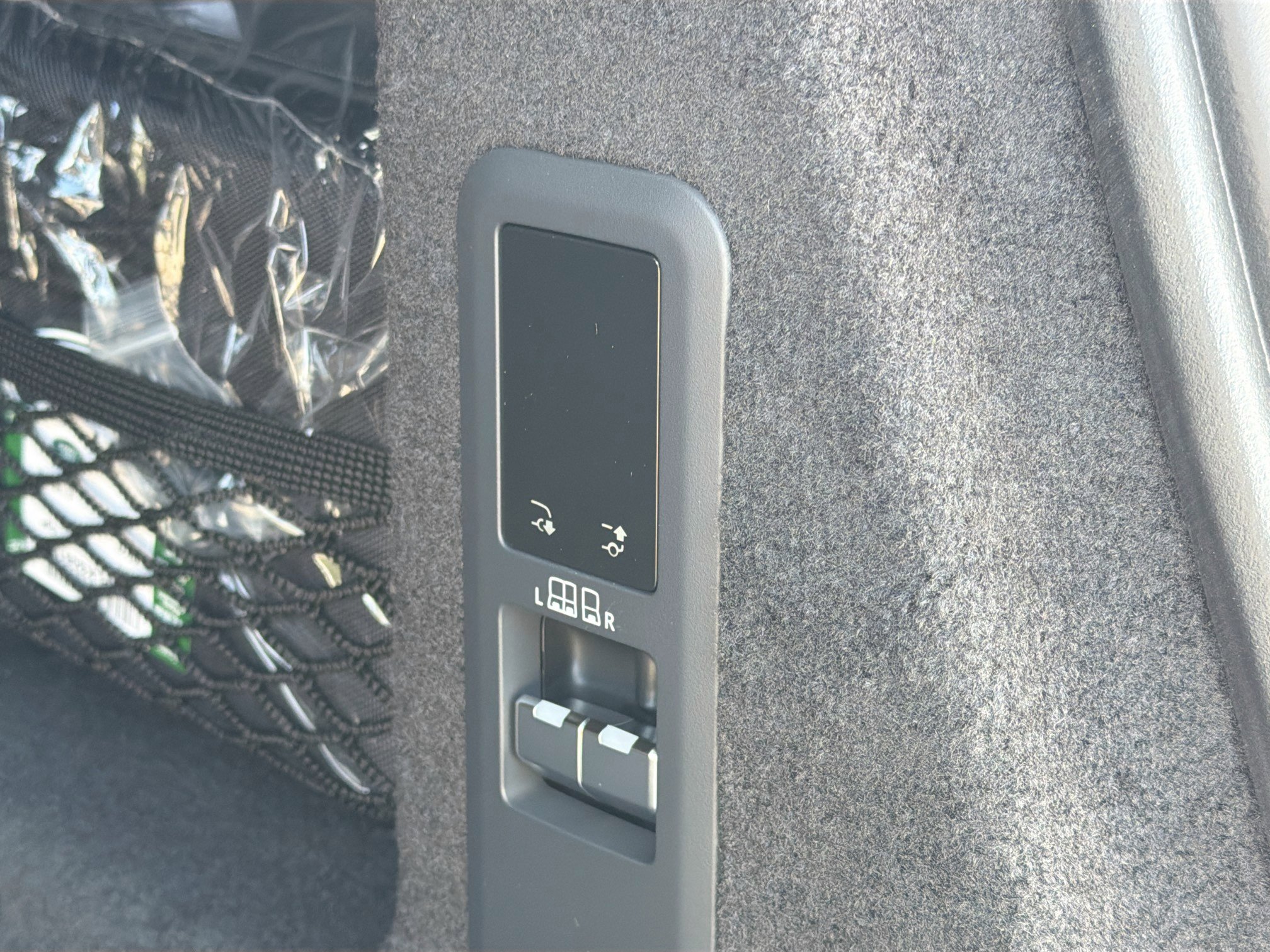 New 2026 Land Rover Range Rover Sport Dynamic SE image 12