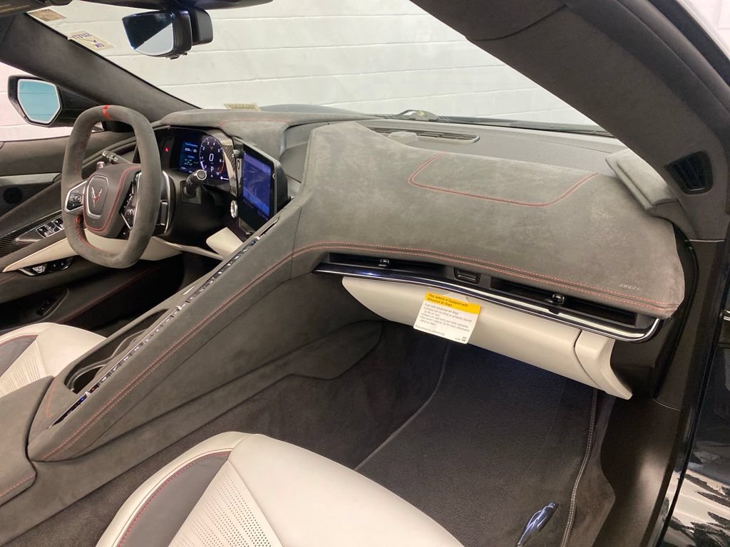Used 2023 Chevrolet Corvette Stingray Premium Conv w/ Z51 Performance Package RWD image 20