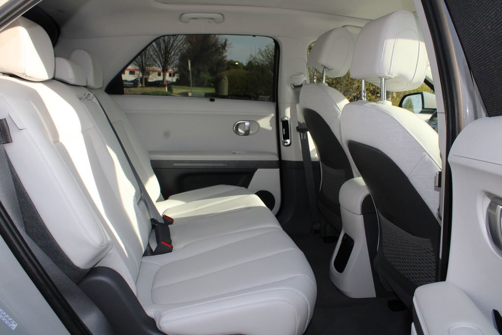 Used 2024 Hyundai Ioniq 5 Limited image 13