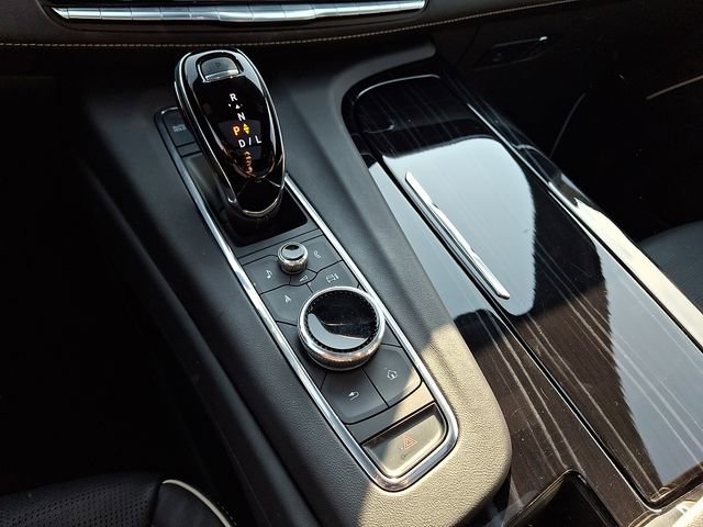 Used 2024 Cadillac Escalade ESV Sport w/ LPO, ONYX Package image 17