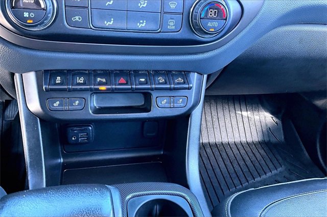 Used 2021 Chevrolet Colorado Z71 w/ Safety Package image 17