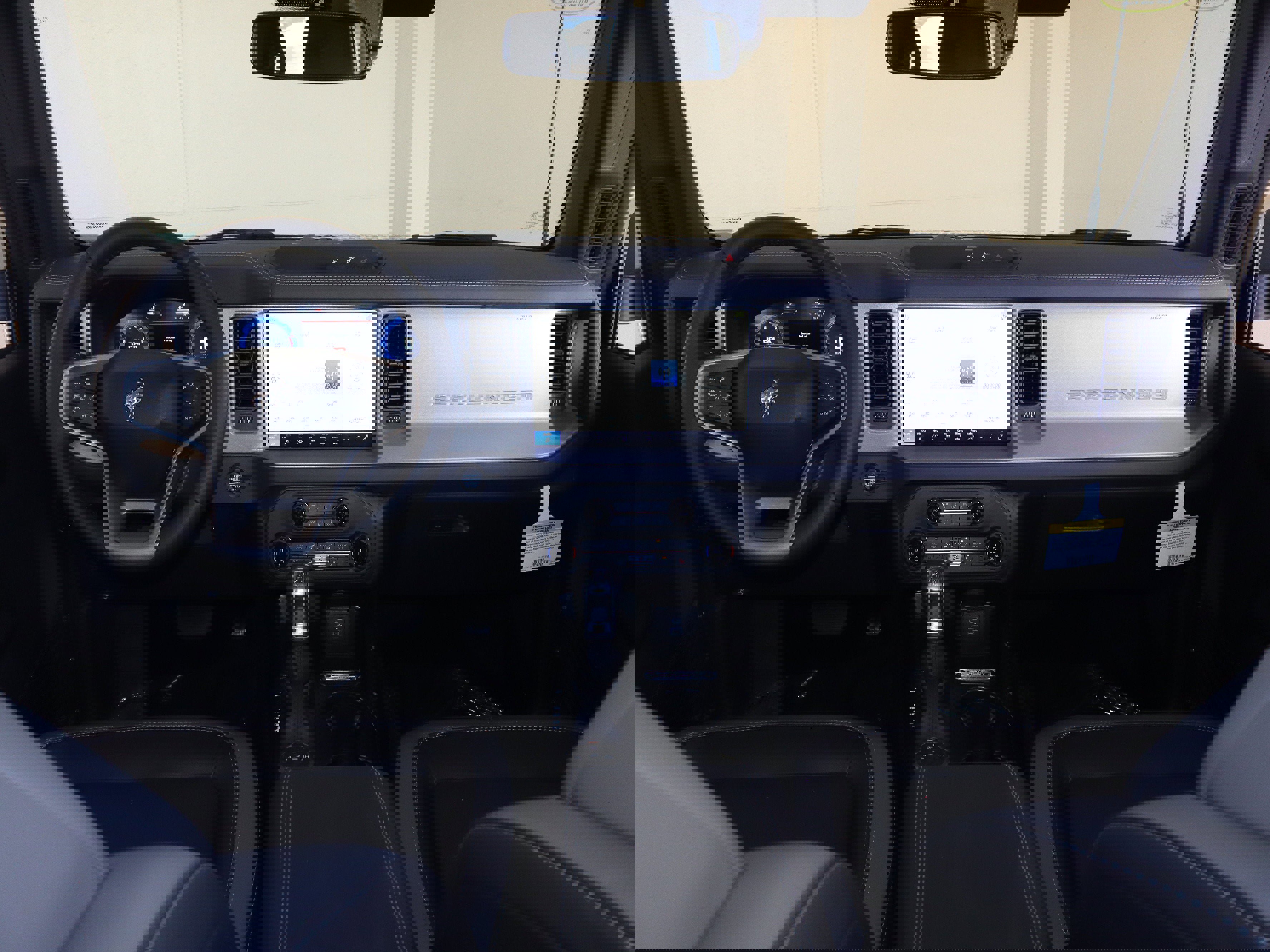 New 2025 Ford Bronco Outer Banks image 25