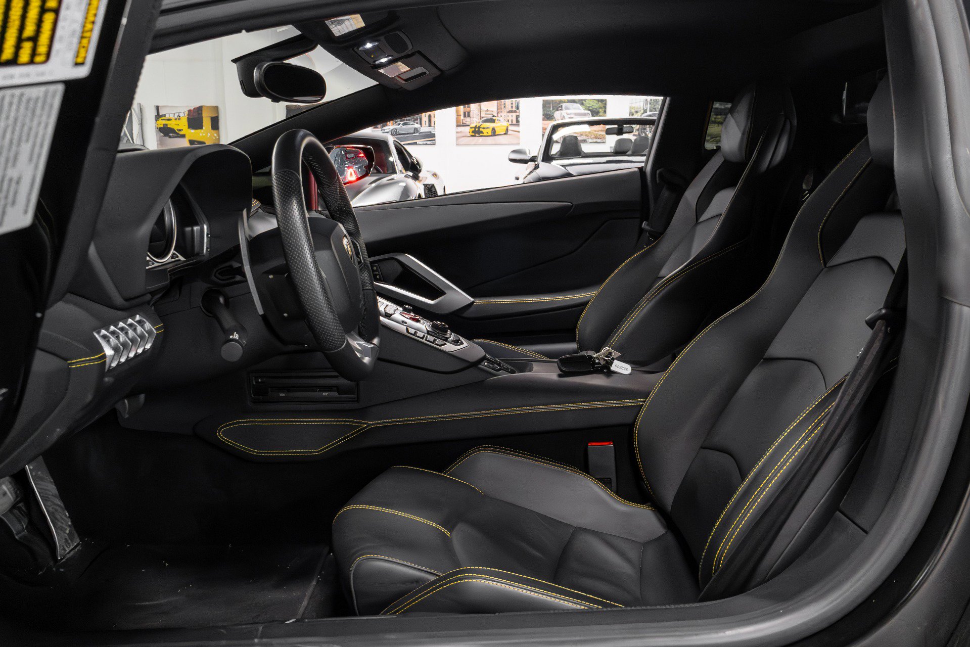Used 2014 Lamborghini Aventador LP 700-4 image 7