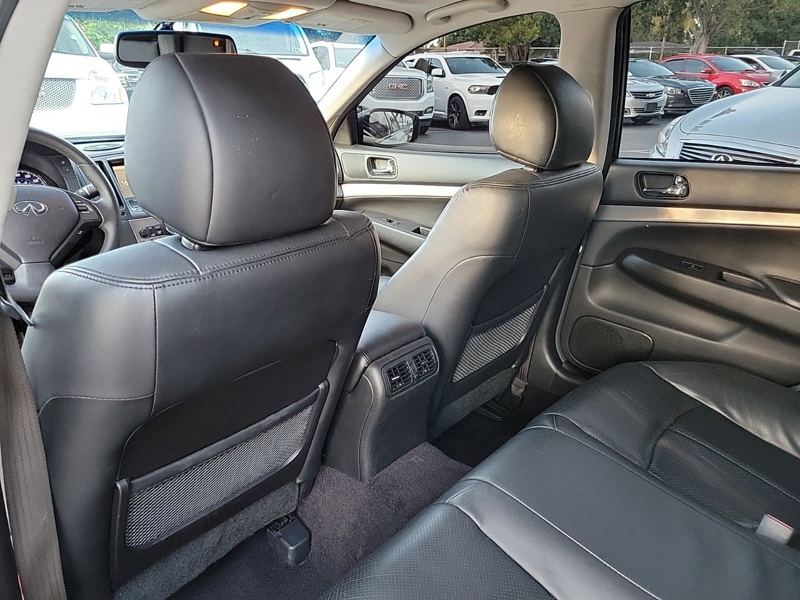 Used 2015 INFINITI Q40 w/ Moonroof Package image 12