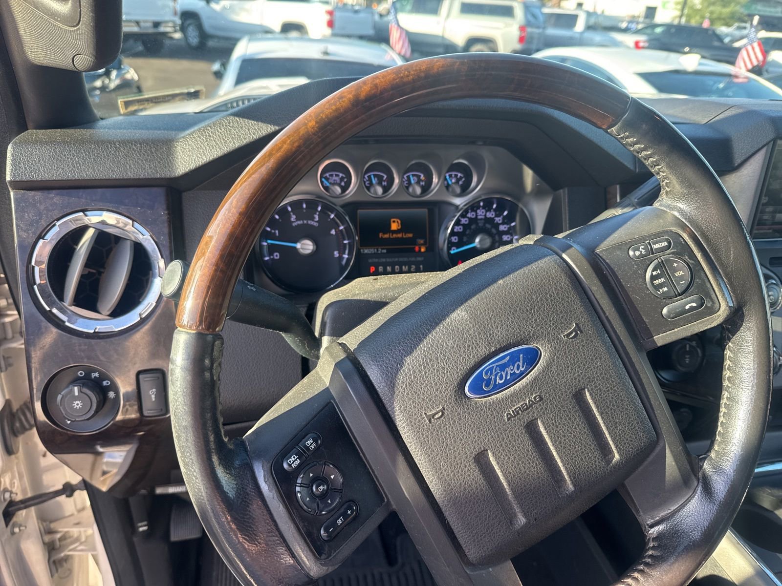 Used 2015 Ford F250 Platinum w/ FX4 Off-Road Package image 10