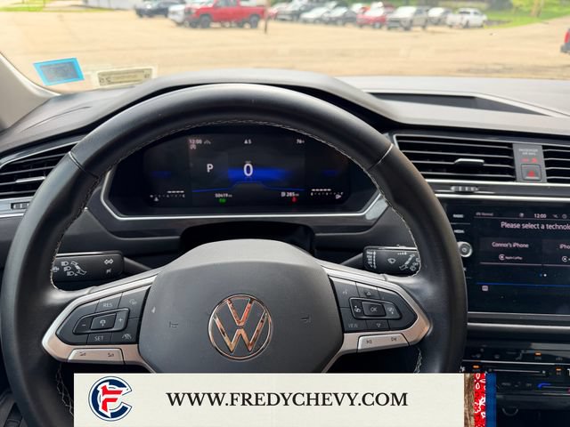 Used 2024 Volkswagen Tiguan SE AWD/4WD image 28