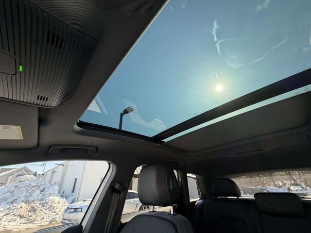 Used 2024 Audi Q4 e-tron Premium w/ Convenience Package image 23