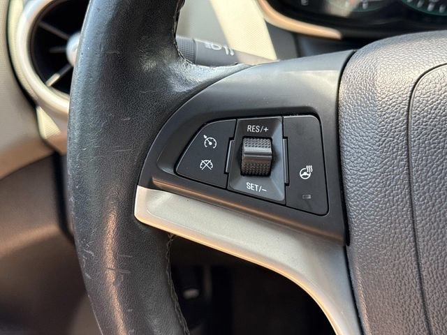 Used 2019 Chevrolet Sonic Premier FWD image 24