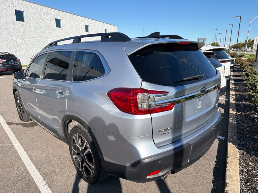 Used 2023 Subaru Ascent Touring AWD/4WD image 14