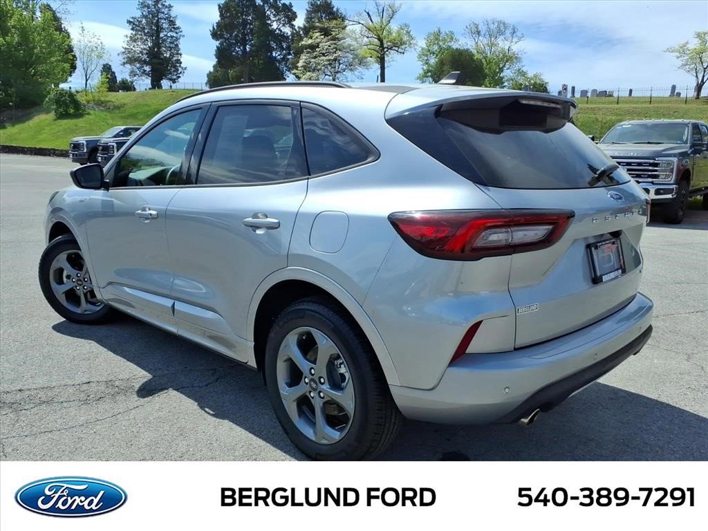 Used 2023 Ford Escape ST-Line w/ Tech Pack #1 image 7
