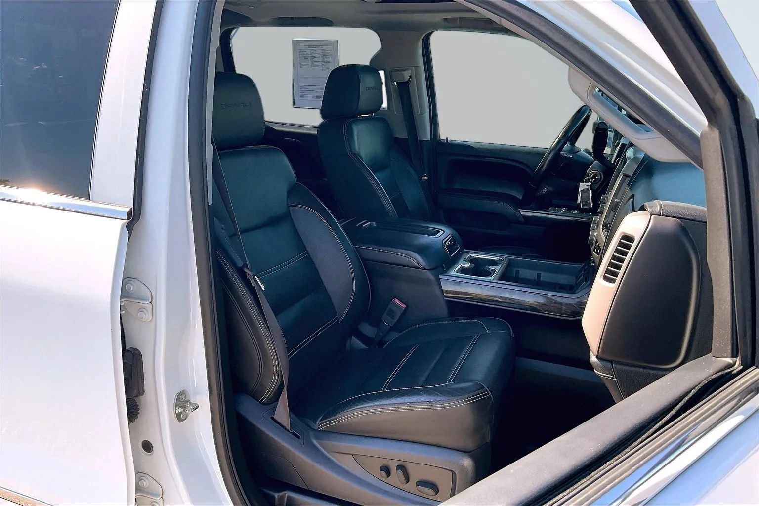 Used 2015 GMC Sierra 3500 Denali AWD/4WD image 33