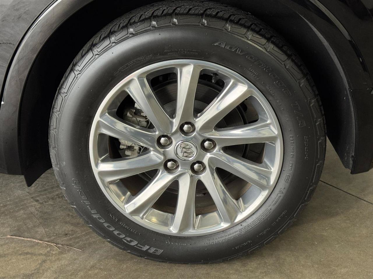 Used 2020 Buick Envision Essence AWD/4WD image 35