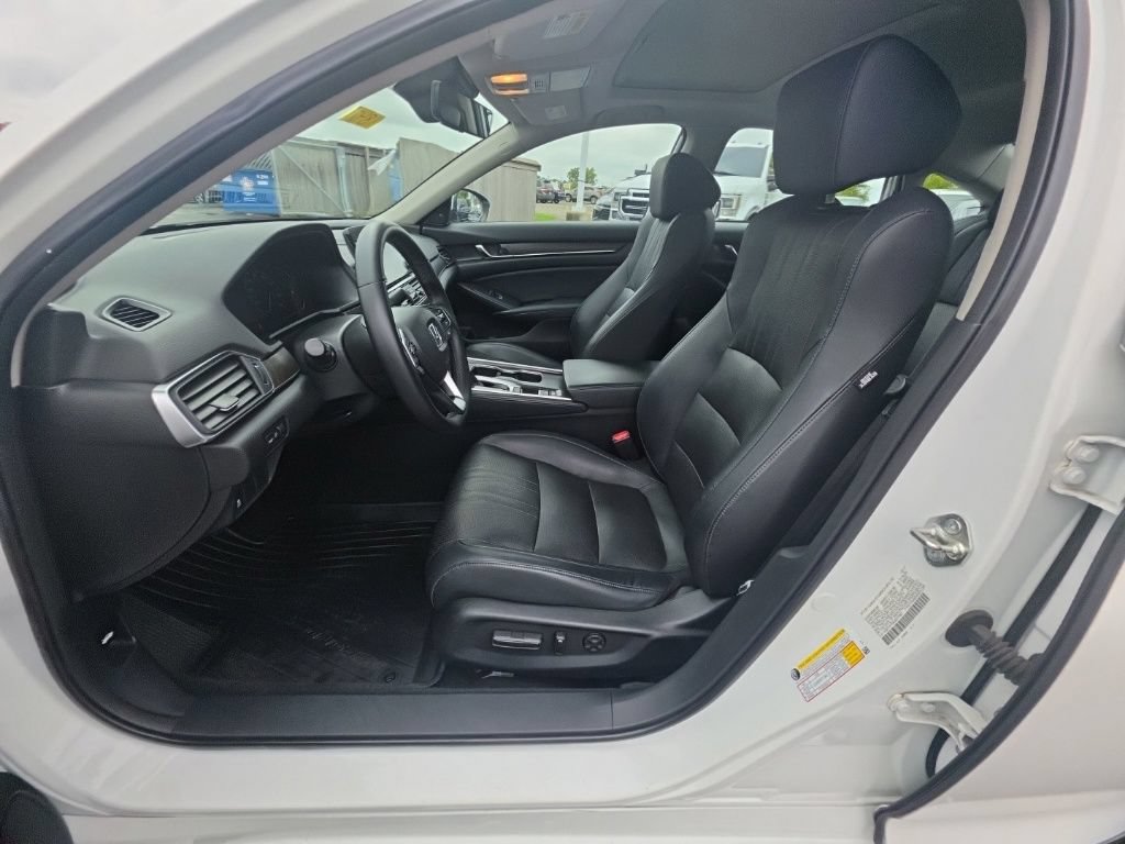 Used 2018 Honda Accord EX-L image 12