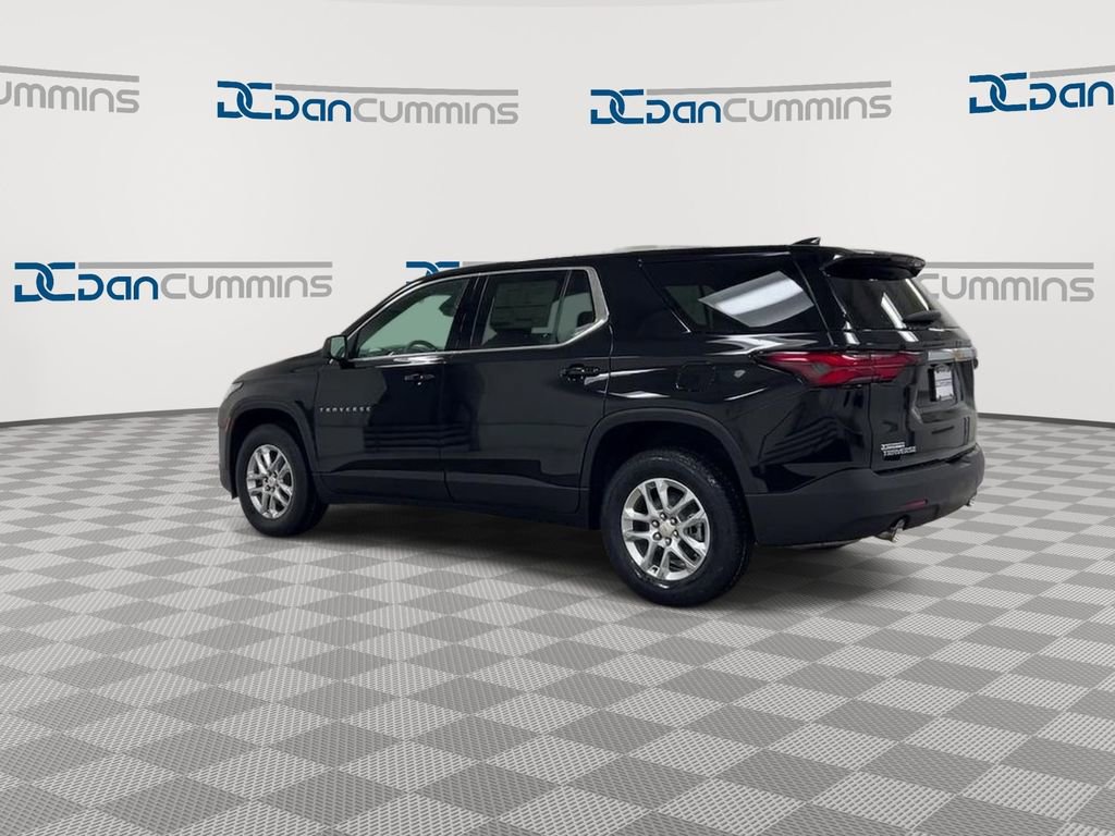 Used 2023 Chevrolet Traverse LS FWD image 6