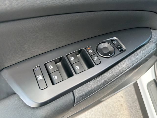 New 2026 Kia Sportage EX FWD image 17