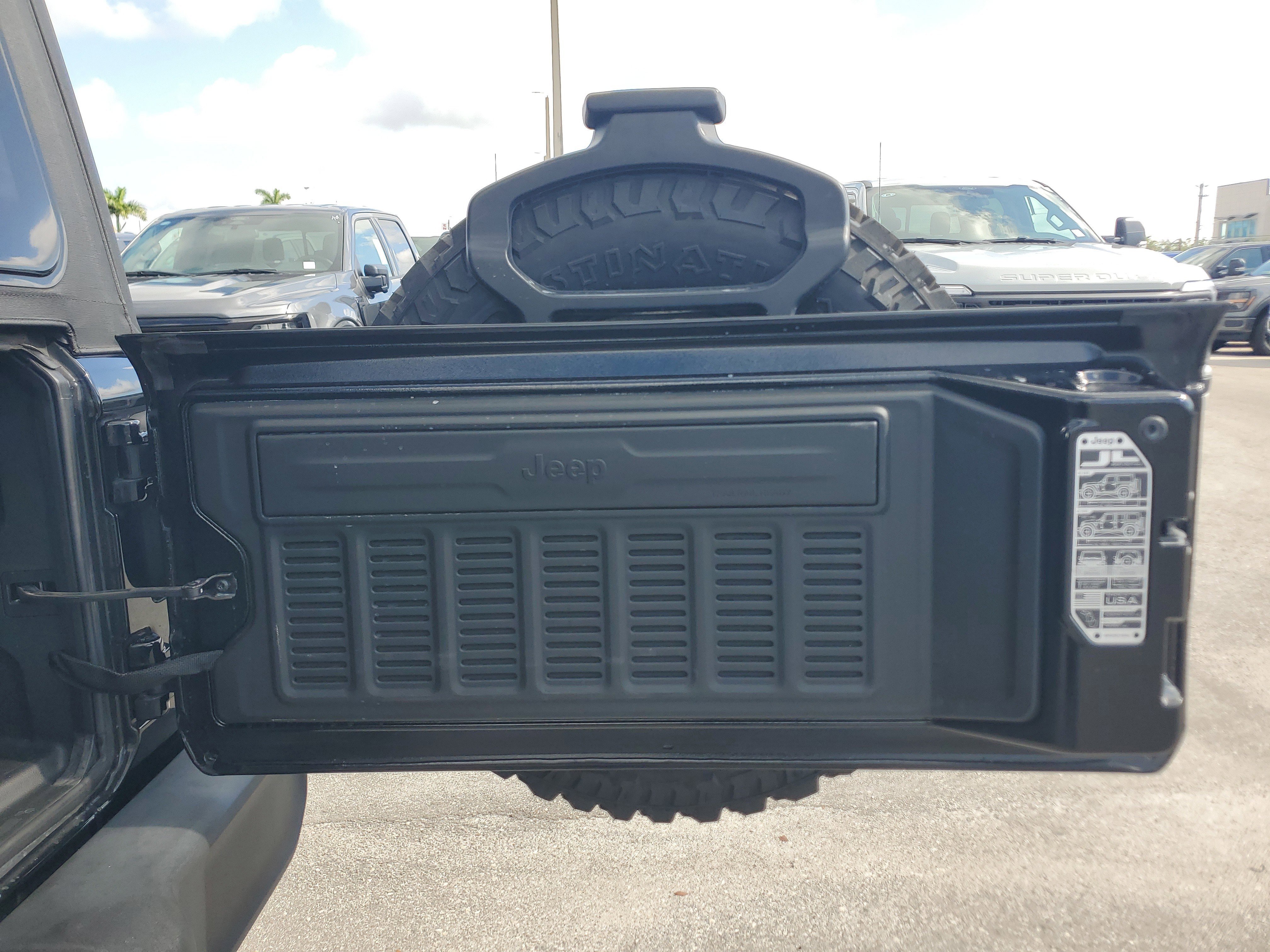 Used 2022 Jeep Wrangler Unlimited Sport AWD/4WD image 15