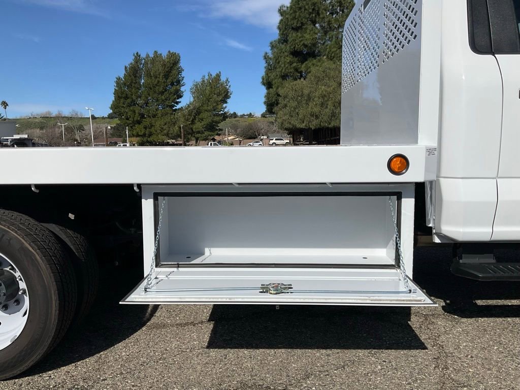 Used 2024 Ford F450 XL w/ XL Chrome Package image 17