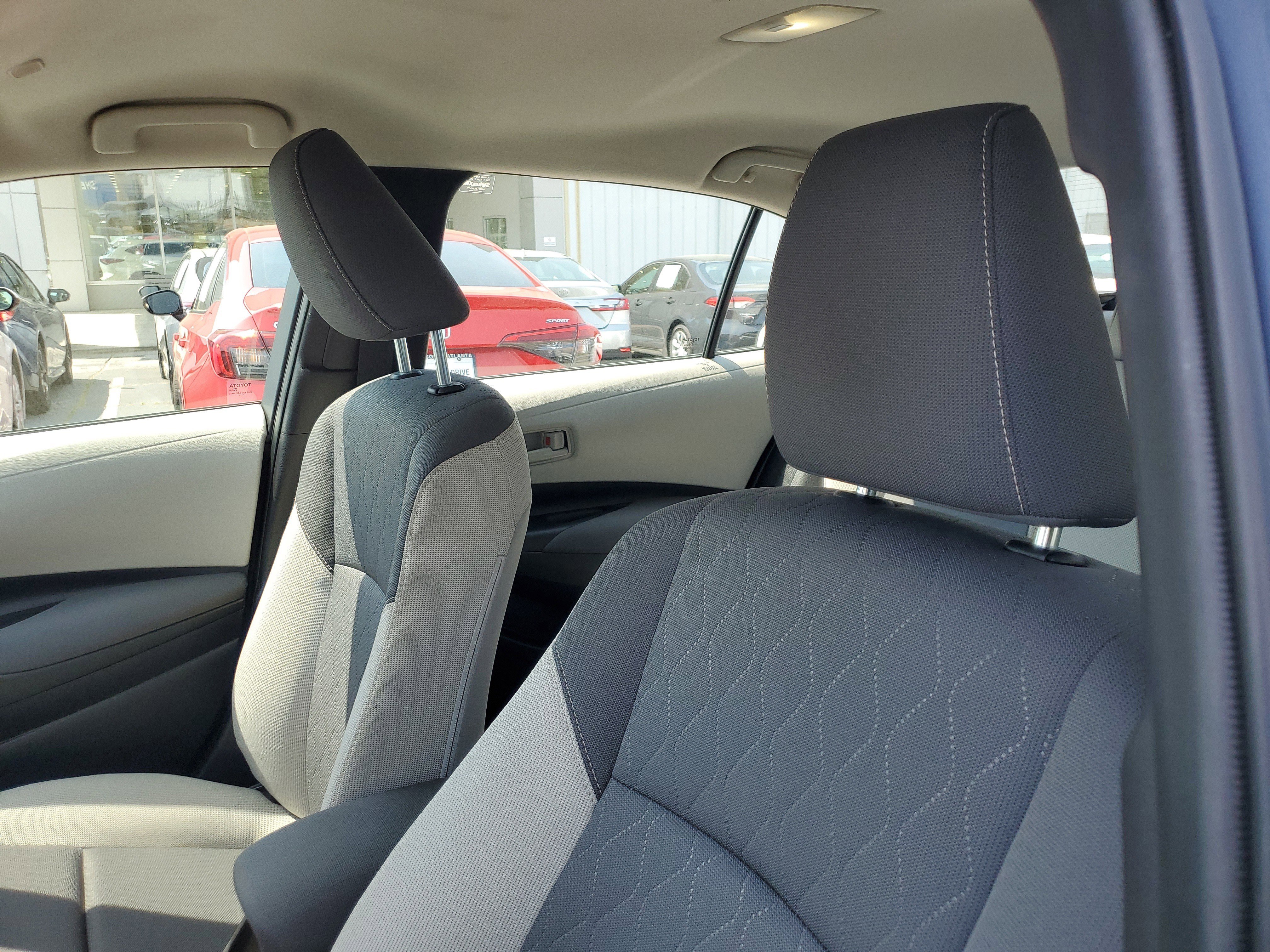 Used 2025 Toyota Corolla LE FWD image 16