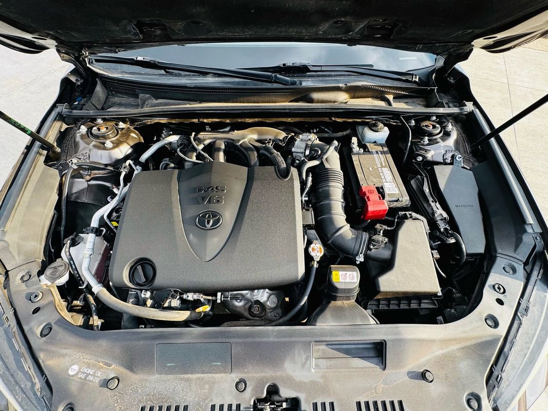 Used 2019 Toyota Avalon XLE w/ Moonroof Package image 23