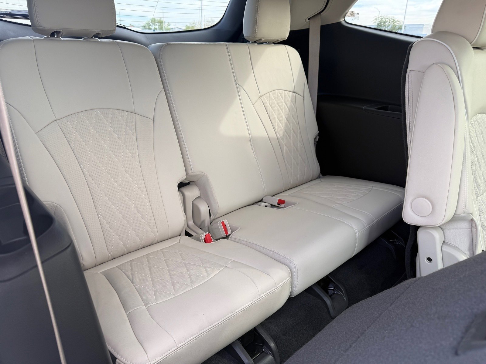 Used 2023 Buick Enclave Avenir w/ Trailering Package, 5000 lbs. FWD image 28