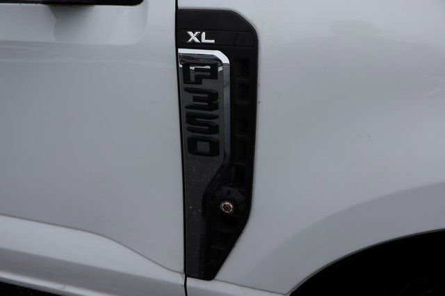 Used 2023 Ford F350 XL image 18