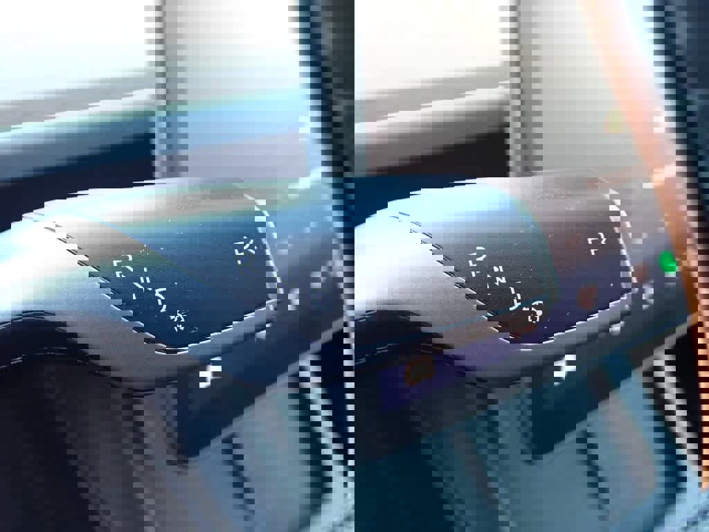 Used 2024 Tesla Model Y Long Range image 28