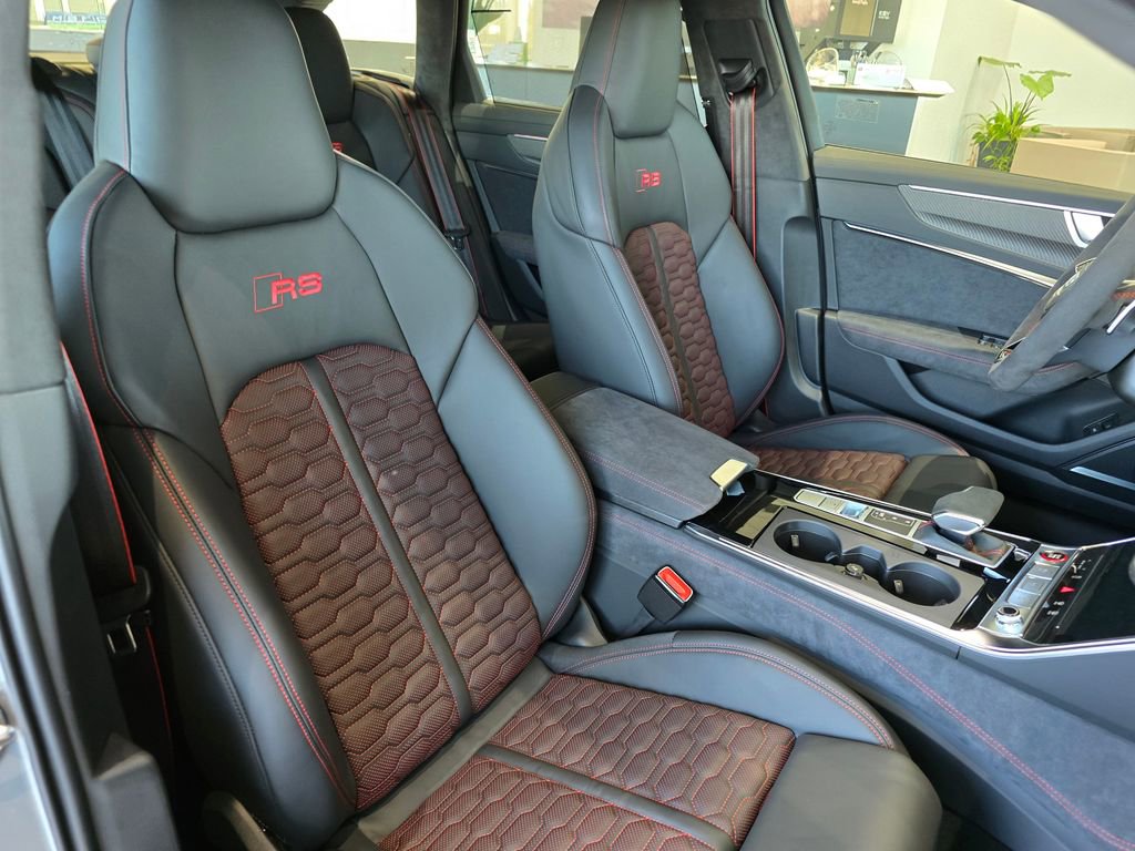 New 2026 Audi RS 6 performance image 9