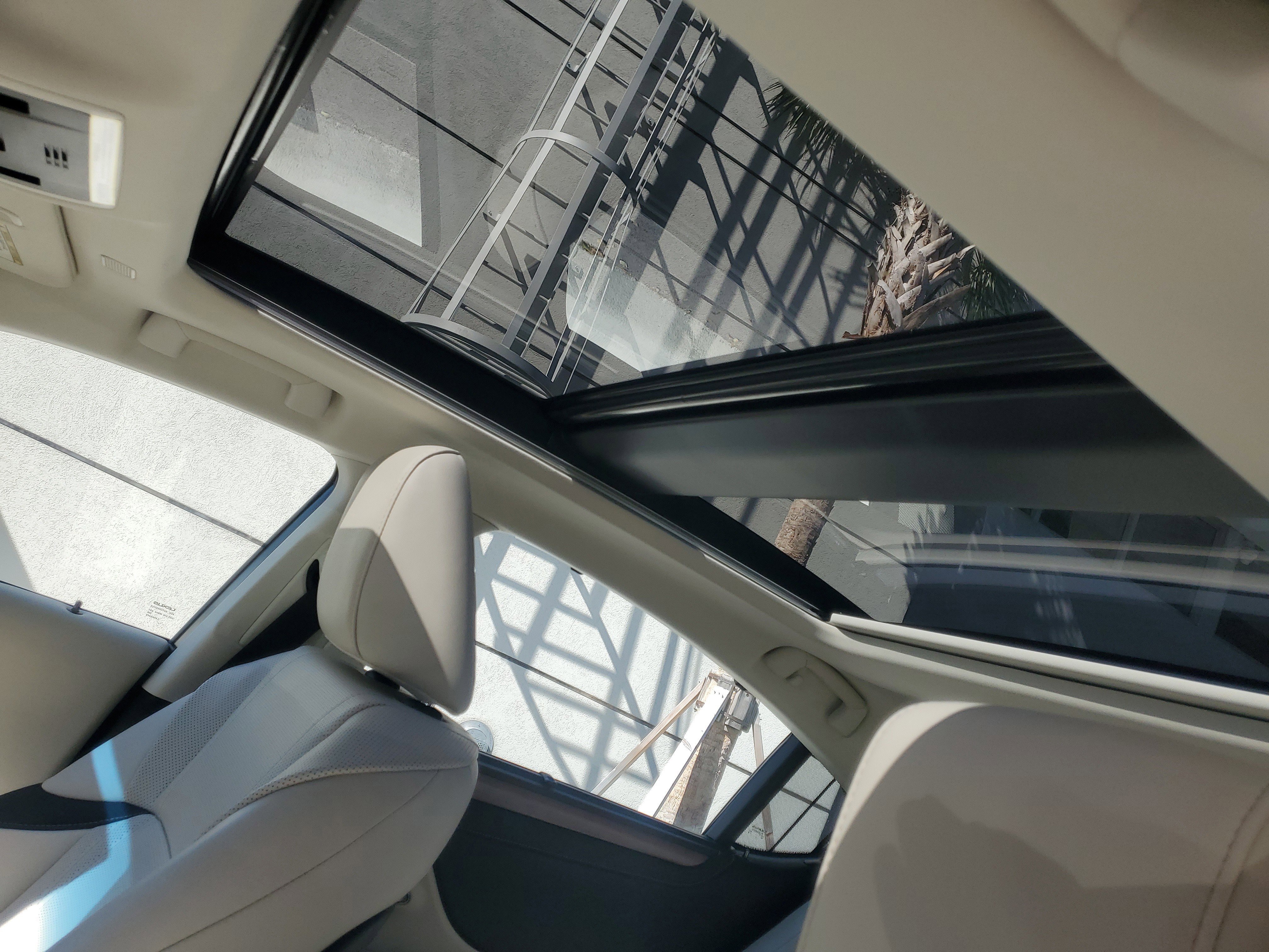 Certified 2024 Lexus ES 350 Ultra Luxury image 18