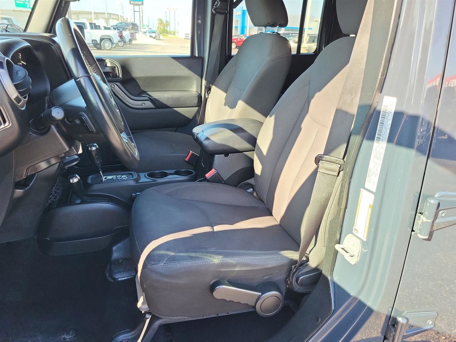 Used 2017 Jeep Wrangler Unlimited Sport image 16