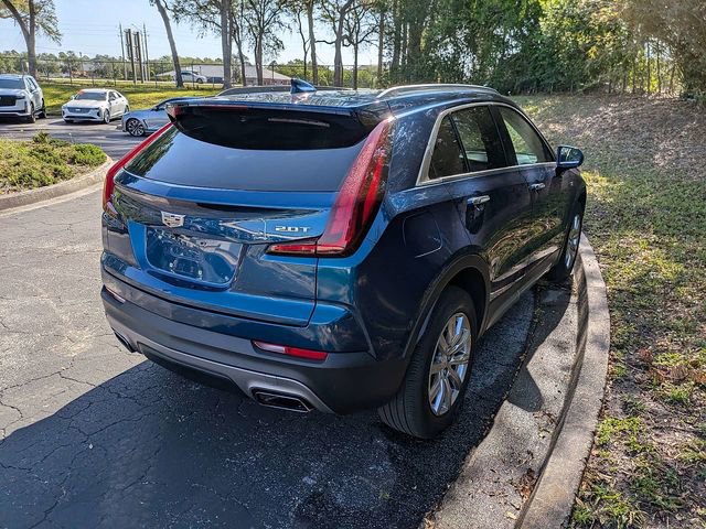 Used 2019 Cadillac XT4 Premium Luxury w/ Technology Package FWD image 5