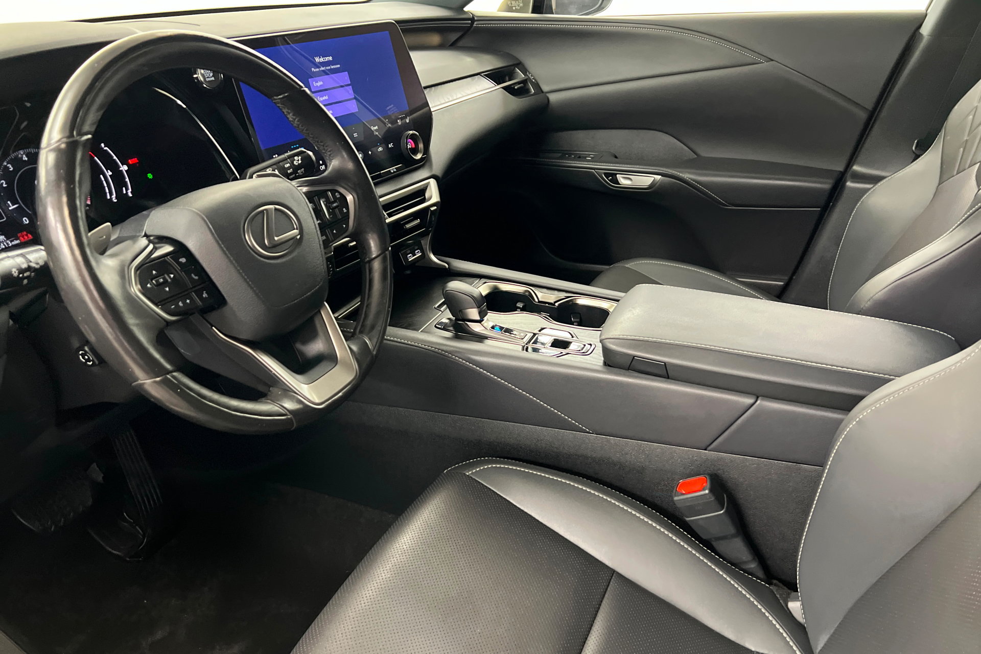 Used 2024 Lexus RX 350 Premium w/ Cold Area Package FWD image 17