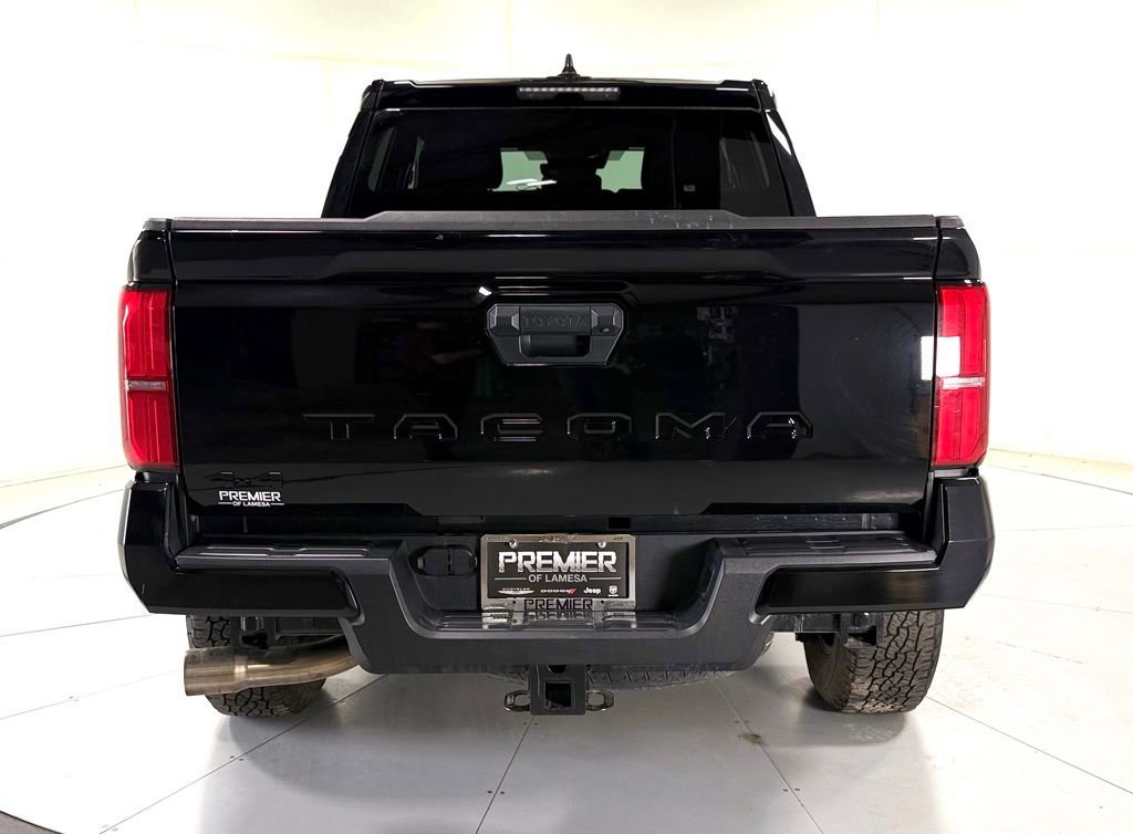 Used 2024 Toyota Tacoma TRD Off-Road image 5