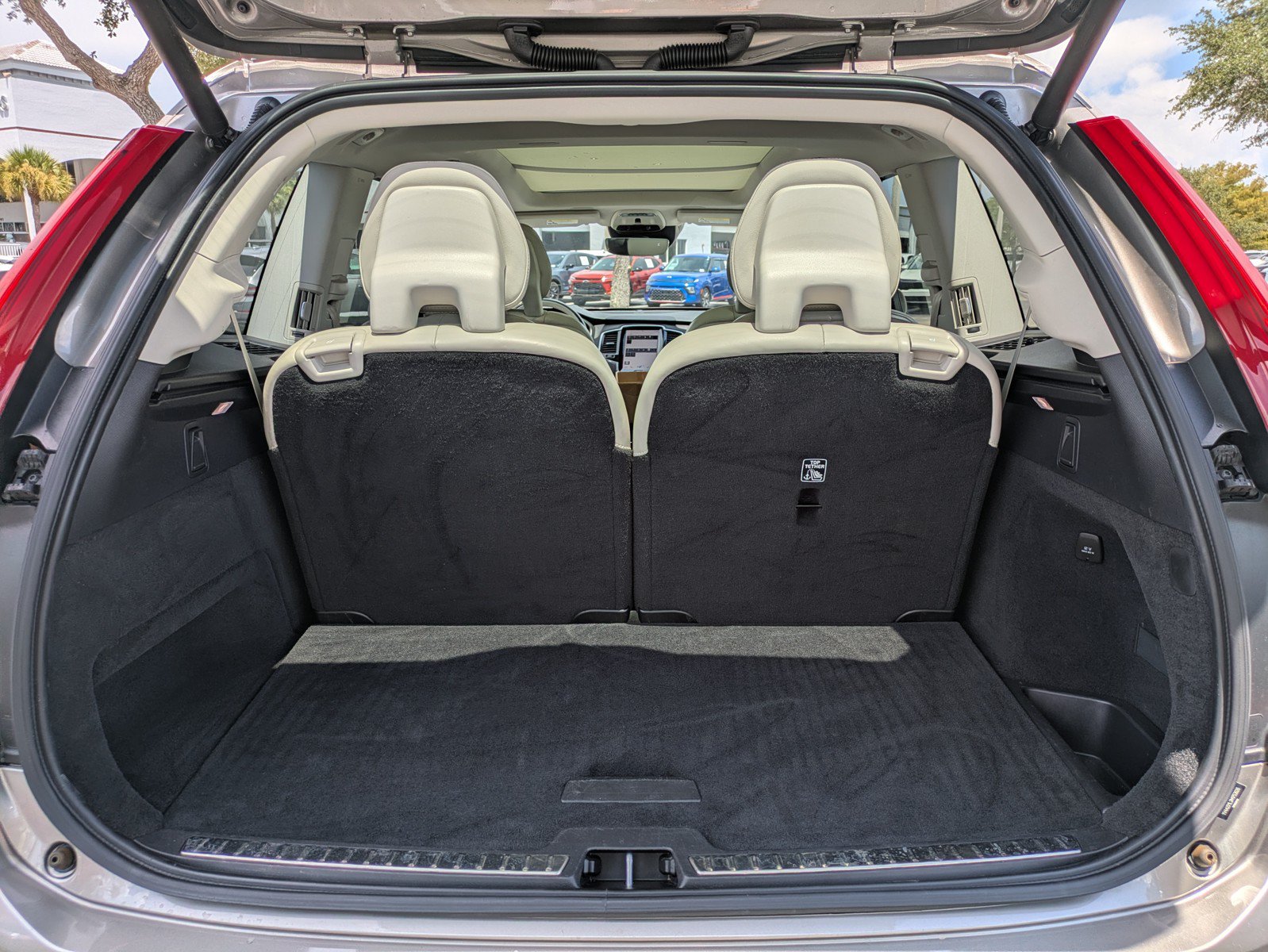 Used 2021 Volvo XC90 T6 Inscription AWD/4WD image 12